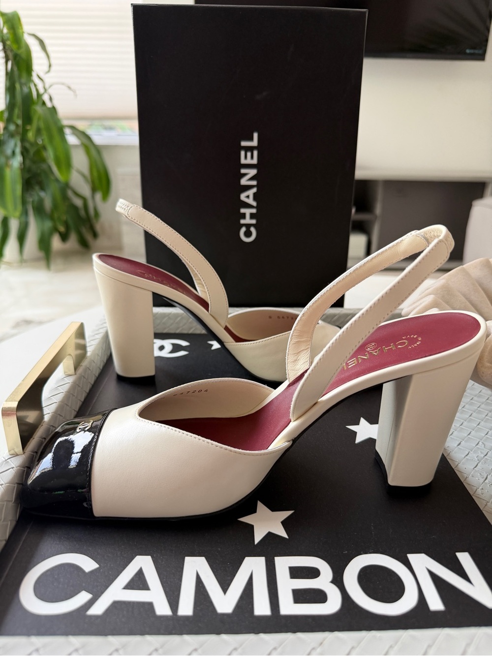 Chanel 26S Blazy Ivory Ecru Black Square Cap Toe Sling Slingback Heel Pump 38.5 - Picture 14 of 14